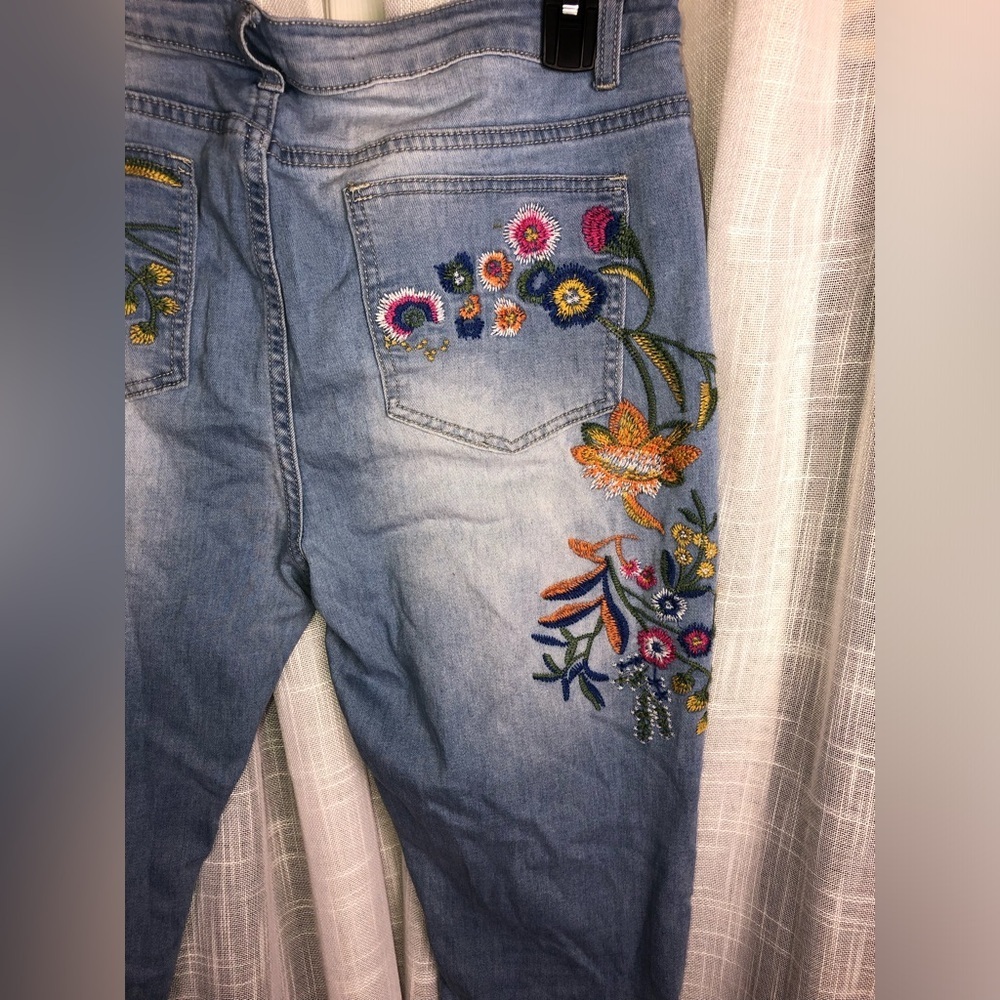 VENUS Light Blue Straight Leg Jeans with Floral Embroidery - Picture 8 of 10